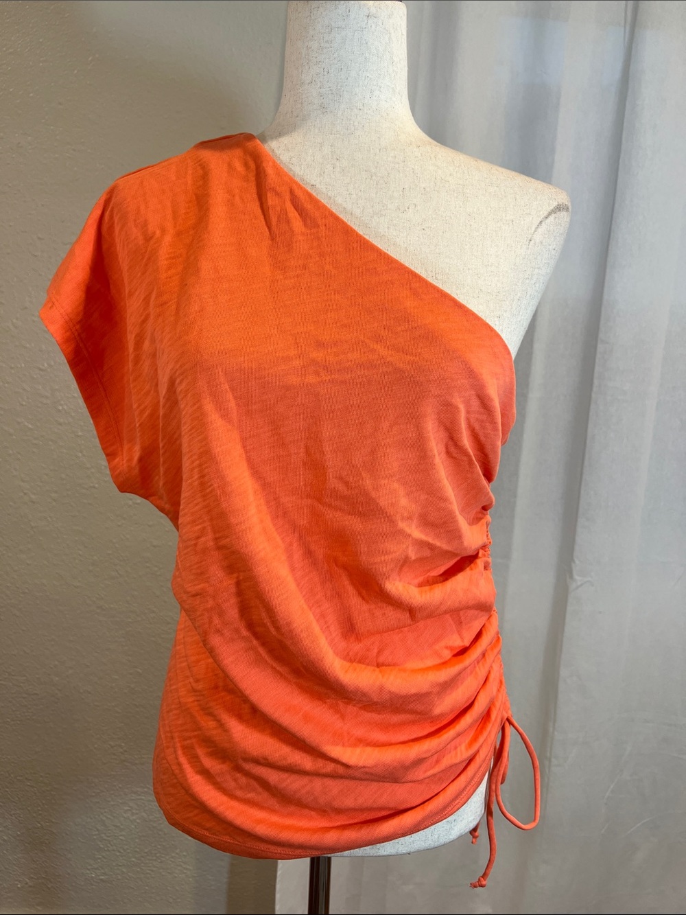 Nation LTD One-Shoulder Jaylen Short Sleeve Tee in Bright Orange. Size L. NWT